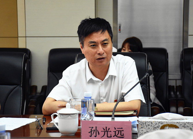 DSC_6453_孫光遠(yuǎn)在第二次讀書(shū)班講話(huà).jpg DSC_6453_孫光遠(yuǎn)在第二次讀書(shū)班講話(huà).jpg